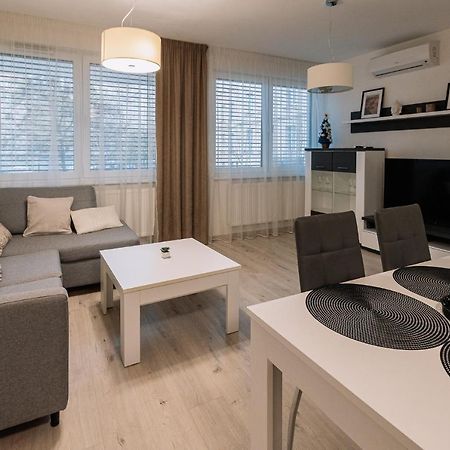 شقة Skau Dunajska 58A Apt3 براتسيلافا المظهر الخارجي الصورة