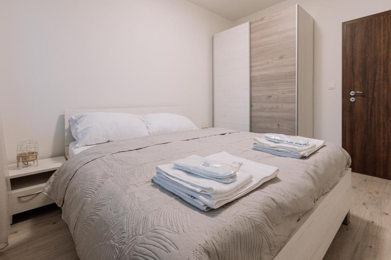 شقة Skau Dunajska 58A Apt3 براتسيلافا المظهر الخارجي الصورة